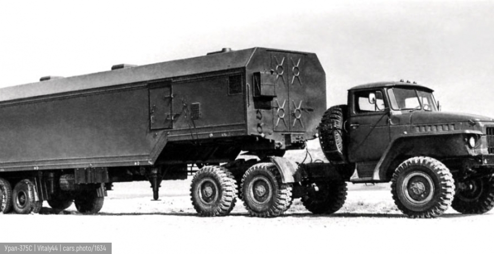 Урал-375С